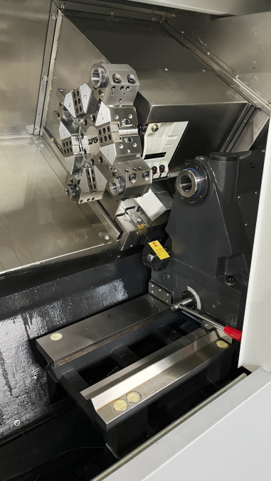 Горизонтальные токарные станки MetalCraft TCK50-500 c ЧПУ Fanuc с датчиком привязки инструмента Renishaw HPMA (TCK50-500.F11/15.A2-6.8K.203T.R) — фото 4