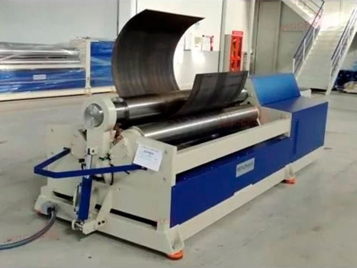 Мощные трехвалковые гидравлические вальцы Bendmak CY3R-HHS 270-20/16 — фото 4
