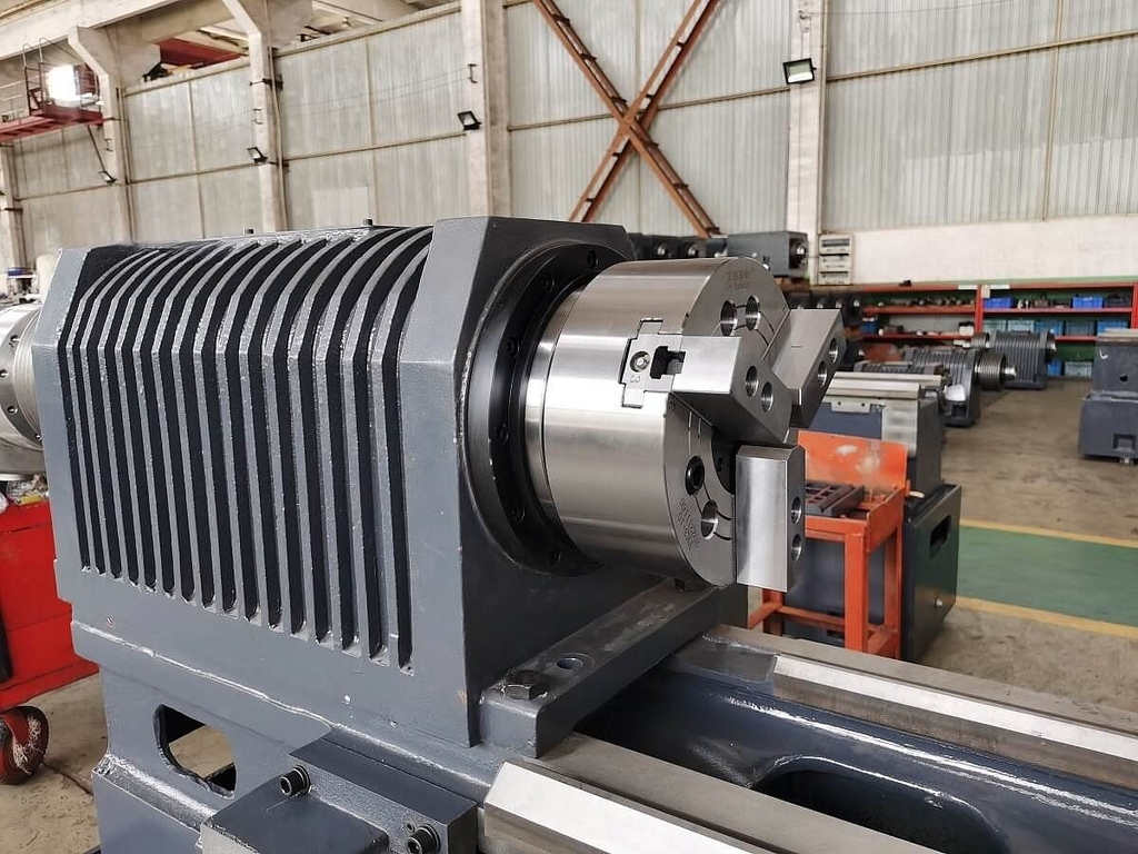 Токарный станок ЧПУ с горизонтальной станиной MetalTec NEXT 50x1000 (Fanuc) — фото 2