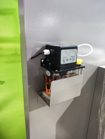 Автоматический торцовочный станок с поворотом пилы EcoWood AT700-R — фото 5