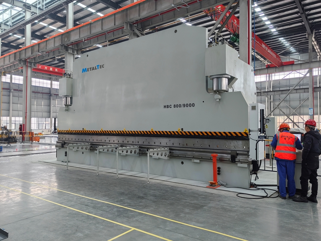 Листогибочный гидравлический пресс с ЧПУ MetalTec HBC 600/6000 — фото 5