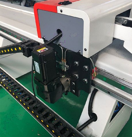 Автоматический торцовочный станок с вырезкой дефектов EcoWood MasterCut 250 MasterCut 250 — фото 2