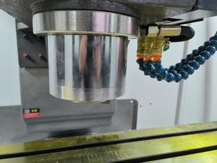 Фрезерный обрабатывающий центр с ЧПУ VMC650 (FANUC OI-TF PLUS) — фото 3