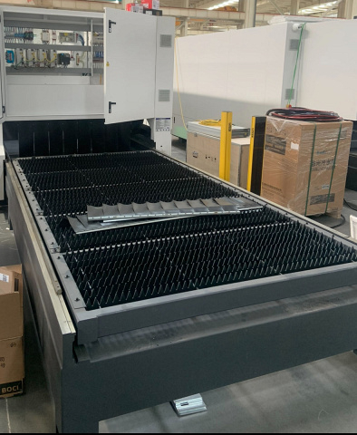 Оптоволоконная установка лазерного раскроя IRONMAC 6020E-EP 20000W — фото 3